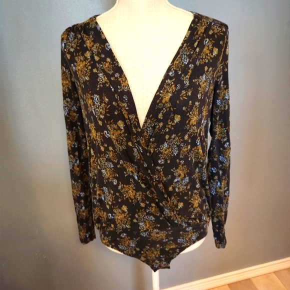 Intimately Free People turnt ditzy floral bodysuit - Picture 1 of 8